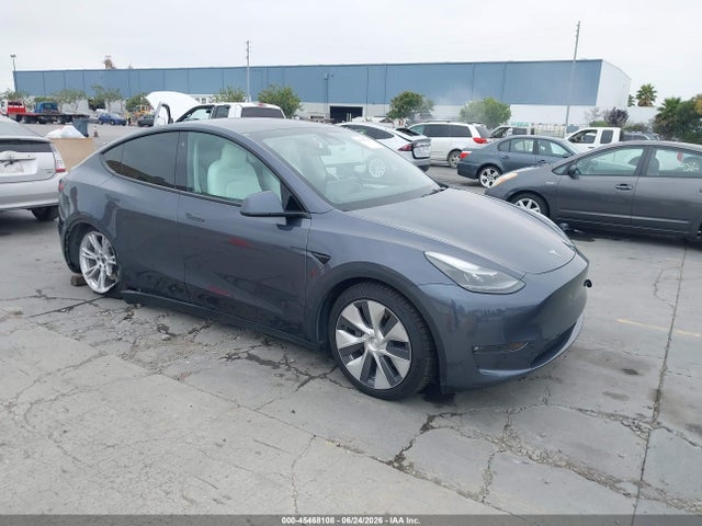 2023 Tesla Model Y Awd/long Range Dual Motor All-wheel Drive მანქანა იყიდება აუქციონზე, vin: 7SAYGDEE9PF631435, აუქციონის ნომერი: 45468108