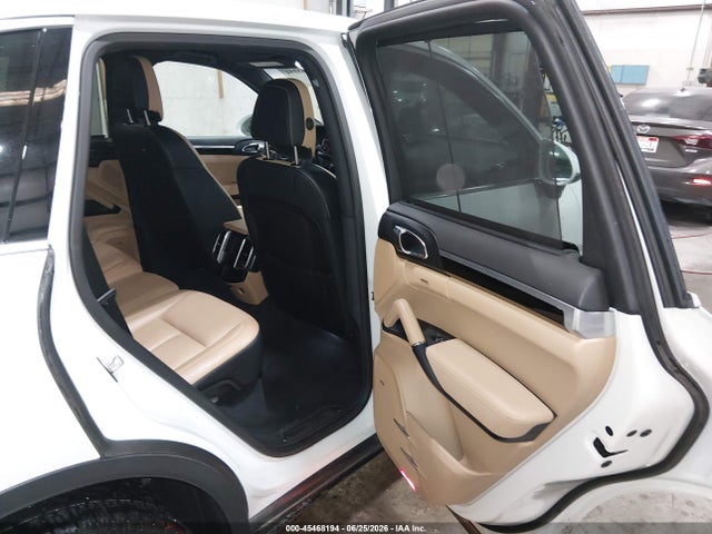 Aukcja sprzedaży 2016 Porsche Cayenne, vin: WP1AA2A24GLA06579, numer aukcji: 45468194