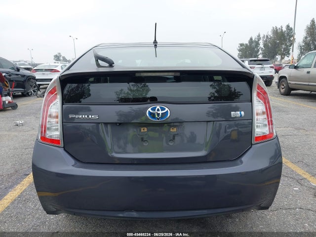 Toyota Prius Two 2015 JTDKN3DU6F1893545 Image 18