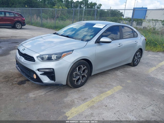 45468231 :رقم المزاد ، 3KPF24AD8ME291843 vin ، 2021 Kia Forte Lxs مزاد بيع