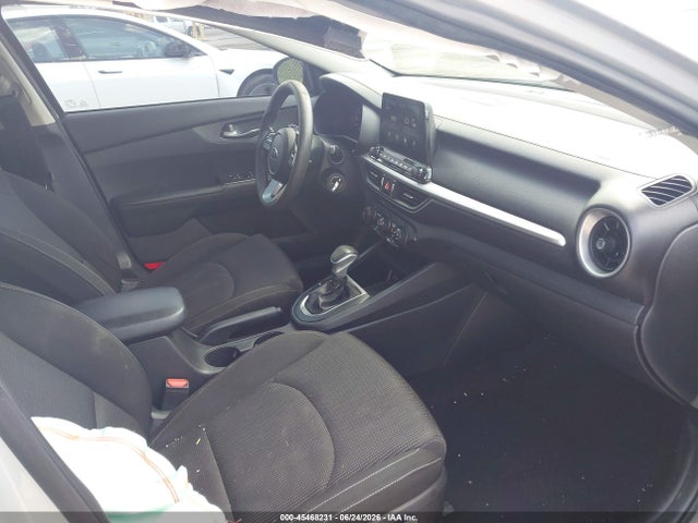 45468231 :رقم المزاد ، 3KPF24AD8ME291843 vin ، 2021 Kia Forte Lxs مزاد بيع