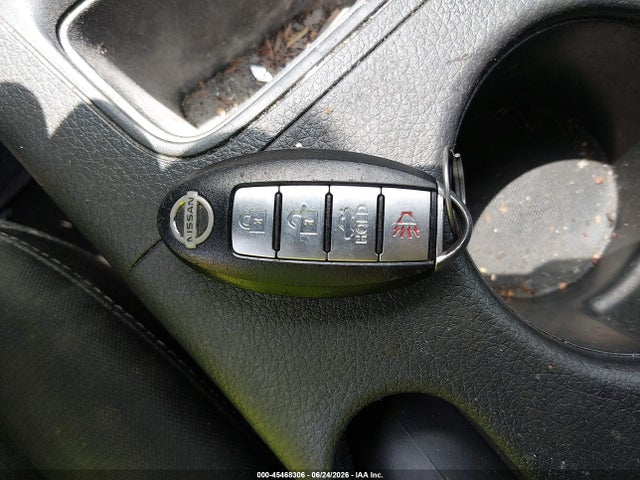 3N1AB7AP5JL634477 Nissan SENTRA SV