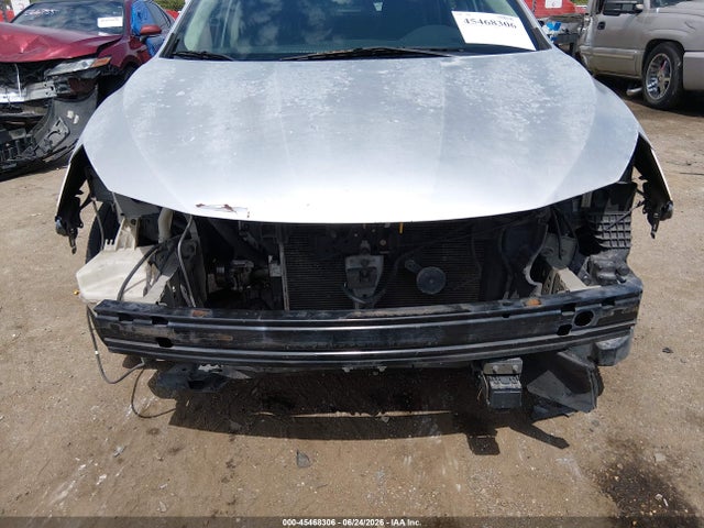 3N1AB7AP5JL634477 Nissan SENTRA SV