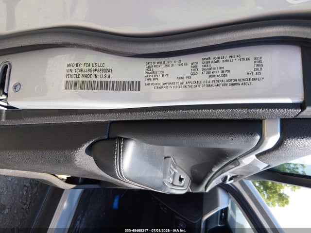 45468317 :رقم المزاد ، 1C4RJJBG9P8890241 vin ، 2023 Jeep Grand Cherokee L Limited 4x2 مزاد بيع