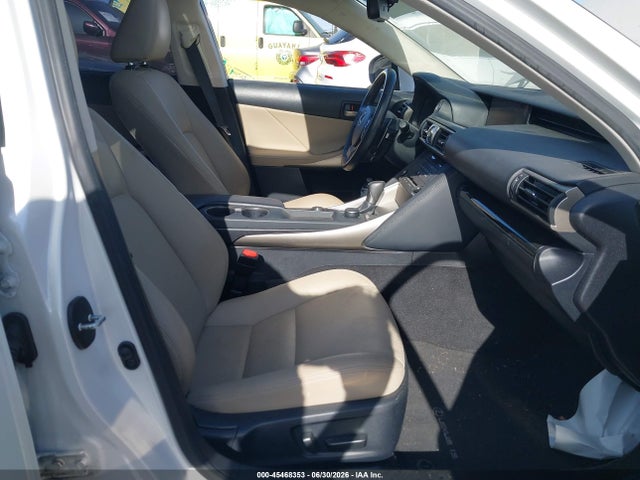 45468353 :رقم المزاد ، JTHBA1D21K5096006 vin ، 2019 Lexus Is 300 مزاد بيع