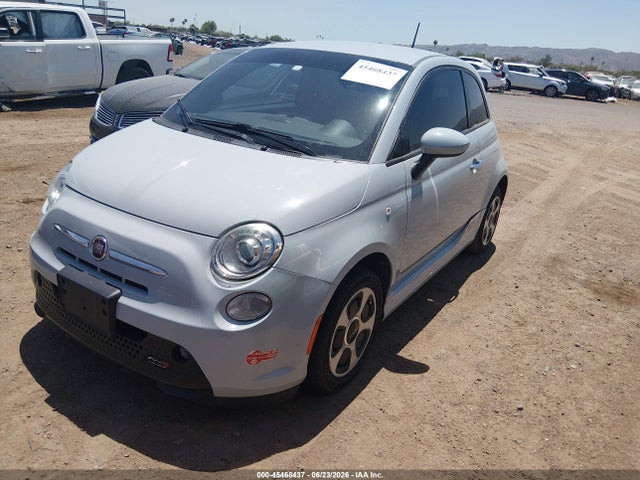 Fiat 500E BATTERY ELECTRIC 2017 3C3CFFGE2HT620996 Image 2