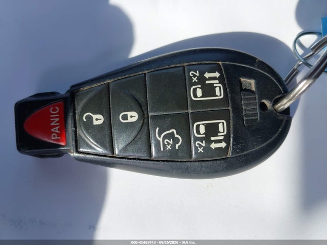 2014 Chrysler Town & Country Touring მანქანა იყიდება აუქციონზე, vin: 2C4RC1BG4ER159759, აუქციონის ნომერი: 45468448