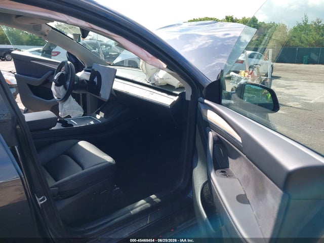 Aukcja sprzedaży 2024 Tesla Model Y Long Range Single Motor Rear-wheel Drive/rwd, vin: 7SAYGDED4RF055747, numer aukcji: 45468454