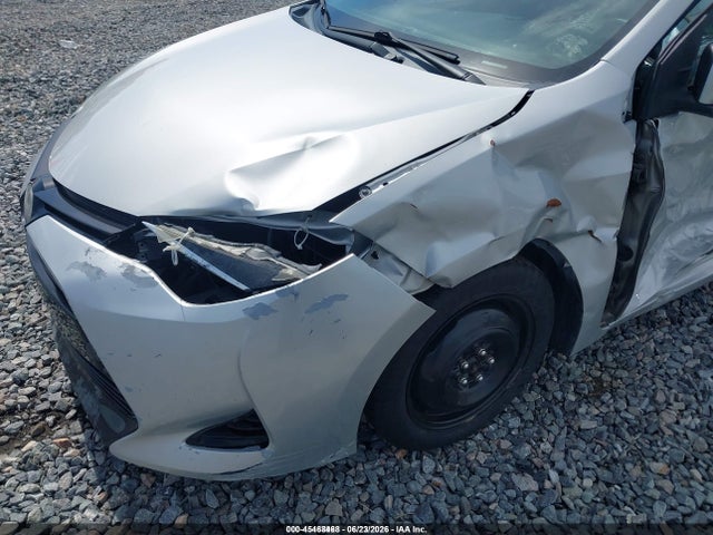 Toyota COROLLA LE 2018 2T1BURHE1JC096794 Image 17