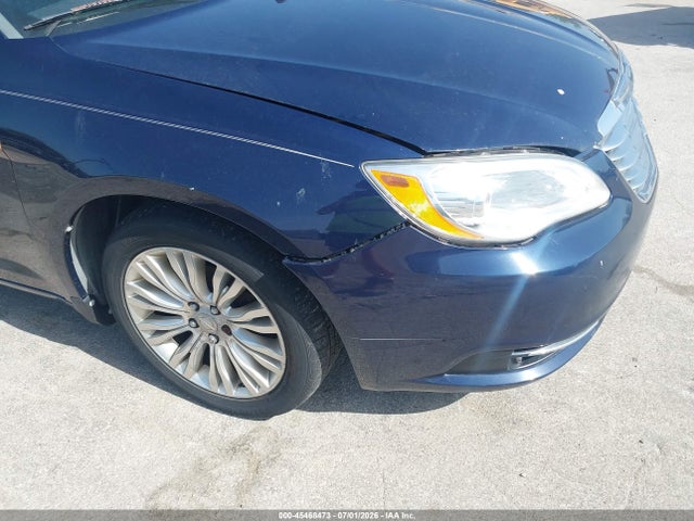 2013 Chrysler 200 Limited მანქანა იყიდება აუქციონზე, vin: 1C3CCBCG9DN744718, აუქციონის ნომერი: 45468473