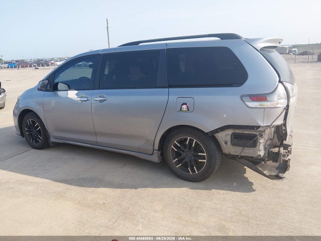 5TDXK3DC8GS714349 Toyota Sienna Se 8 Passenger