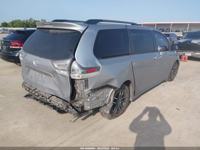 5TDXK3DC8GS714349 Toyota Sienna Se 8 Passenger