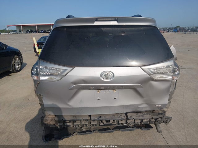 5TDXK3DC8GS714349 Toyota Sienna Se 8 Passenger