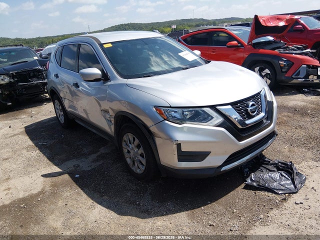 2017 Nissan Rogue S მანქანა იყიდება აუქციონზე, vin: JN8AT2MV3HW014887, აუქციონის ნომერი: 45468535