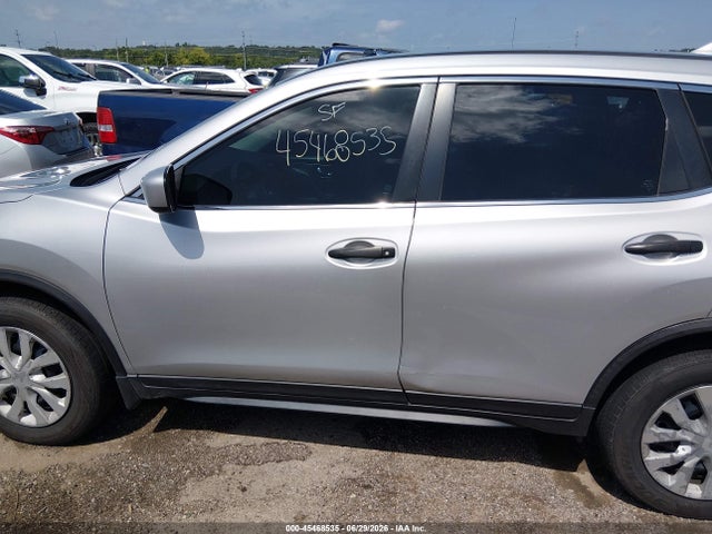 2017 Nissan Rogue S მანქანა იყიდება აუქციონზე, vin: JN8AT2MV3HW014887, აუქციონის ნომერი: 45468535