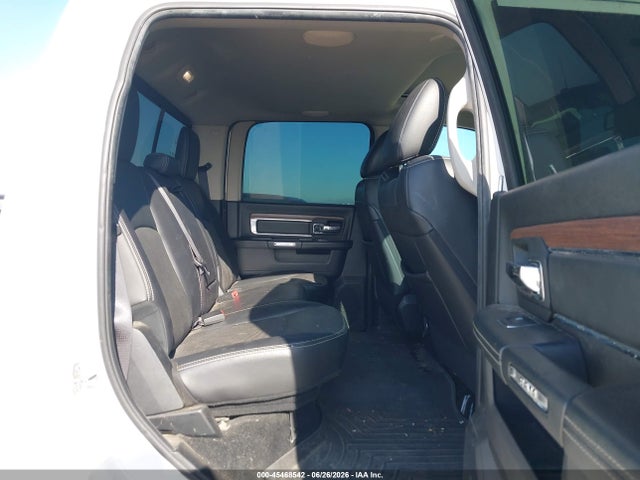 45468542 :رقم المزاد ، 1C6RR7NT3HS627355 vin ، 2017 Ram 1500 Laramie  4x4 5'7 Box مزاد بيع