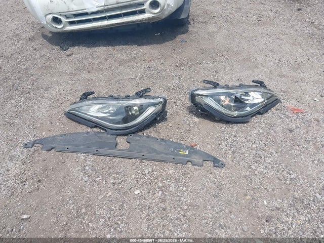 45468561 :رقم المزاد ، 2C4RC1GGXHR754385 vin ، 2017 Chrysler Pacifica Limited مزاد بيع