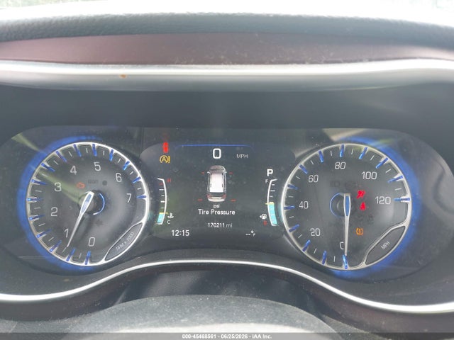 45468561 :رقم المزاد ، 2C4RC1GGXHR754385 vin ، 2017 Chrysler Pacifica Limited مزاد بيع