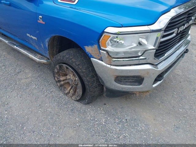 2020 Ram 2500 Big Horn  4x4 6'4 Box მანქანა იყიდება აუქციონზე, vin: 3C6UR5DL9LG117284, აუქციონის ნომერი: 45468647