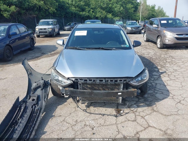 Hyundai Elantra Value Edition 2017 5NPD84LFXHH149970 Image 12