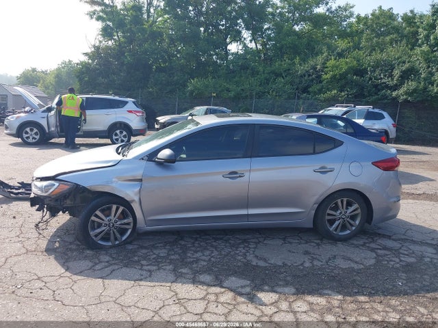 Hyundai Elantra Value Edition 2017 5NPD84LFXHH149970 Image 14