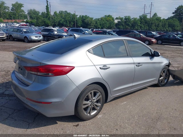 Hyundai Elantra Value Edition 2017 5NPD84LFXHH149970 Image 4