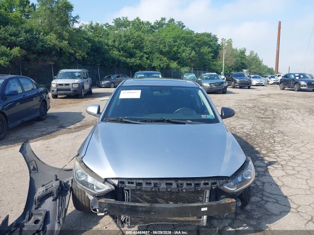 Hyundai Elantra Value Edition 2017 5NPD84LFXHH149970 Image 6