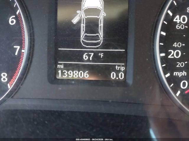 1VWBT7A36FC087523 Volkswagen Passat 1.8t Se