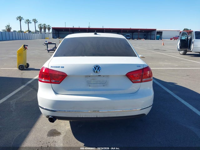 1VWBT7A36FC087523 Volkswagen Passat 1.8t Se