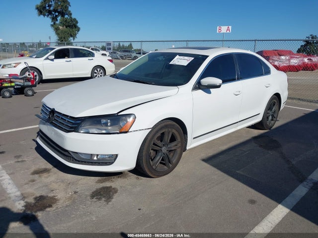 1VWBT7A36FC087523 Volkswagen Passat 1.8t Se