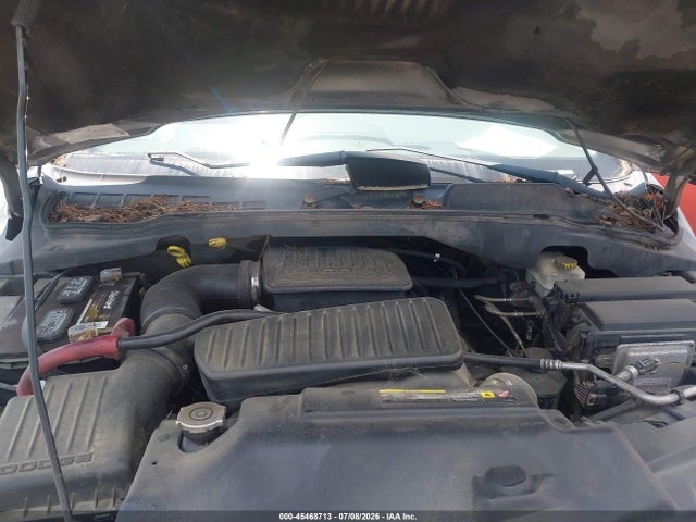 45468713 :رقم المزاد ، 1D4HB48N15F562310 vin ، 2005 Dodge Durango Slt مزاد بيع