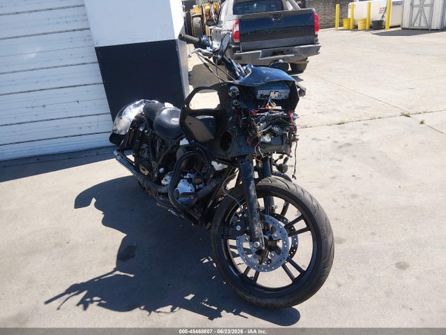 2000 Harley-davidson Flhtcui მანქანა იყიდება აუქციონზე, vin: 1HD1FCW33YY632265, აუქციონის ნომერი: 45468807