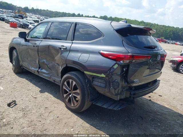 Продаж на аукціоні авто 2021 Toyota Highlander Xle, vin: 5TDGZRAHXMS516754, номер лоту: 45468825