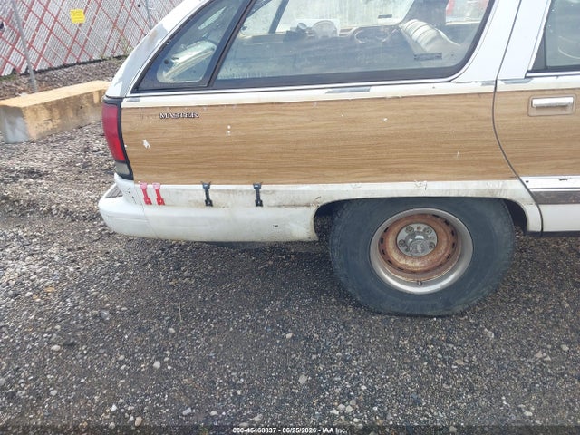 45468837 :رقم المزاد ، 1G4BR82P8TR413044 vin ، 1996 Buick Roadmaster Limited مزاد بيع