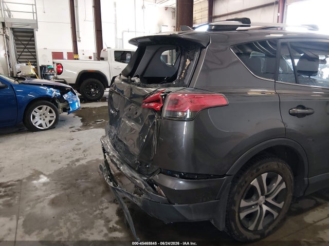Toyota RAV4 LE 2016 JTMBFREV7GJ096357 Image 17