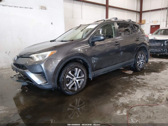 Toyota RAV4 LE 2016 JTMBFREV7GJ096357 Image 2