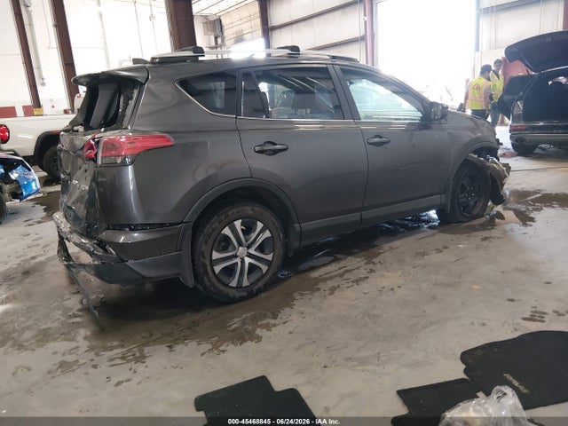 Toyota RAV4 LE 2016 JTMBFREV7GJ096357 Image 4