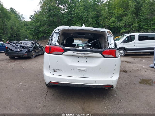 45468850 :رقم المزاد ، 2C4RC1BG4JR127503 vin ، 2018 Chrysler Pacifica Touring L مزاد بيع