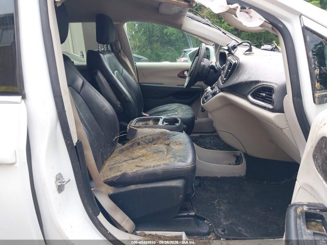 45468850 :رقم المزاد ، 2C4RC1BG4JR127503 vin ، 2018 Chrysler Pacifica Touring L مزاد بيع