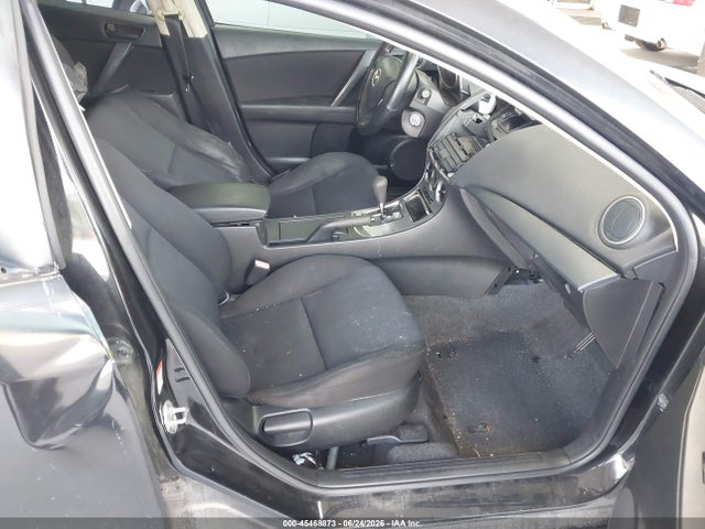 45468873 :رقم المزاد ، JM1BL1UF9B1477379 vin ، 2011 Mazda Mazda3 I Sport مزاد بيع