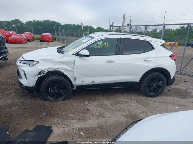 2025 Buick Encore Gx Sport Touring Awd მანქანა იყიდება აუქციონზე, vin: KL4AMESL9SB131149, აუქციონის ნომერი: 45468896