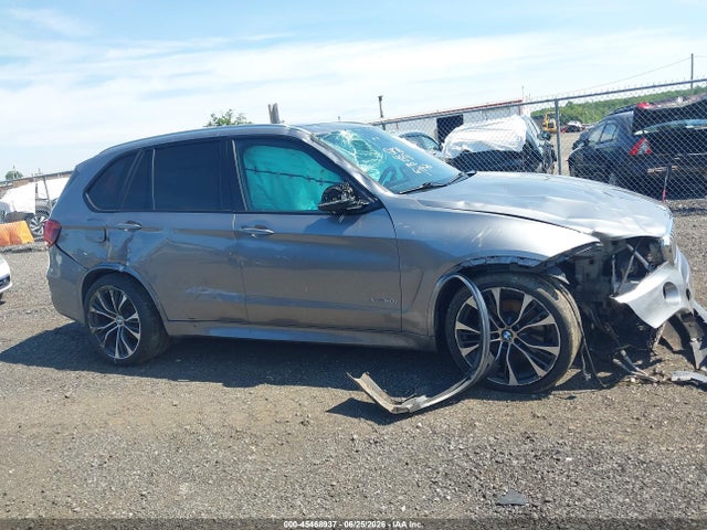 45468937 :رقم المزاد ، 5UXKR6C58J0U15107 vin ، 2018 Bmw X5 Xdrive50i مزاد بيع
