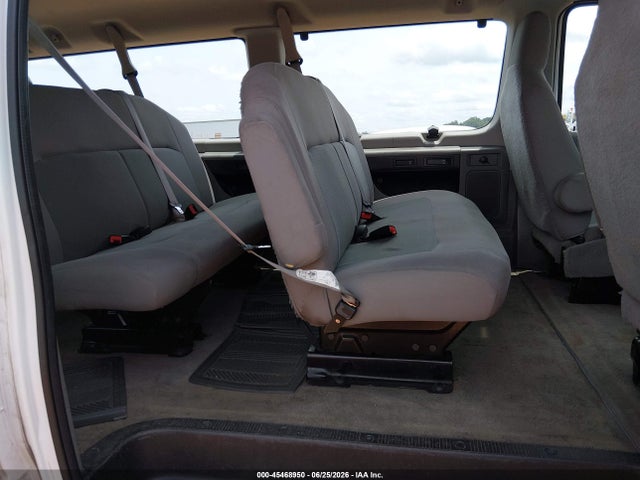 Ford E-350 Super Duty Xlt 2014 1FBNE3BL7EDB04019 Image 8