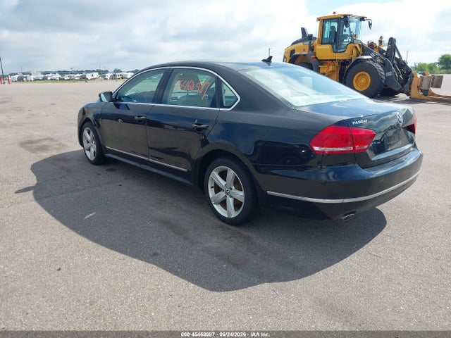 2013 Volkswagen Passat 2.0l Tdi Se მანქანა იყიდება აუქციონზე, vin: 1VWBN7A3XDC119736, აუქციონის ნომერი: 45468987