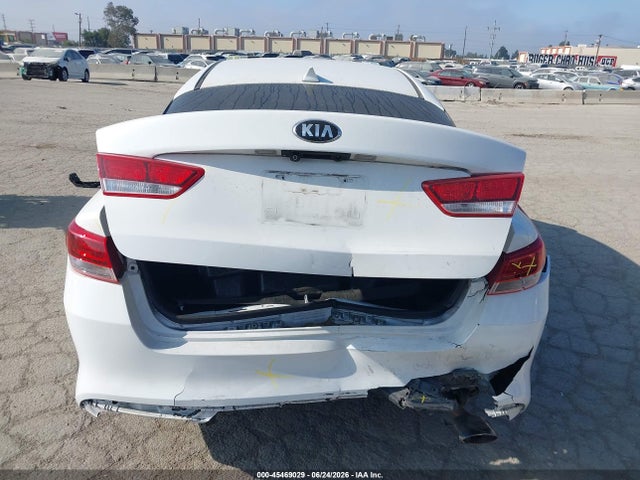 KIA Optima Lx 2016 KNAGT4L31G5100962 Image 17