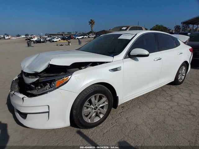 KIA Optima Lx 2016 KNAGT4L31G5100962 Image 2