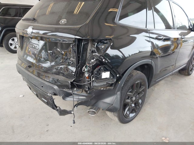 5FNYF8H84RB015495 Honda Passport Awd Black