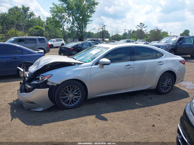 45469082 :رقم المزاد ، 58ABK1GG5JU104767 vin ، 2018 Lexus Es 350 مزاد بيع