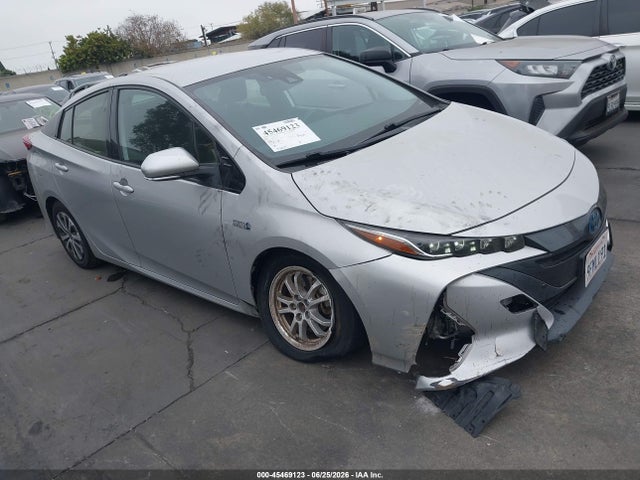 Toyota Prius Prime Le 2020 JTDKARFPXL3154166 главное изображение