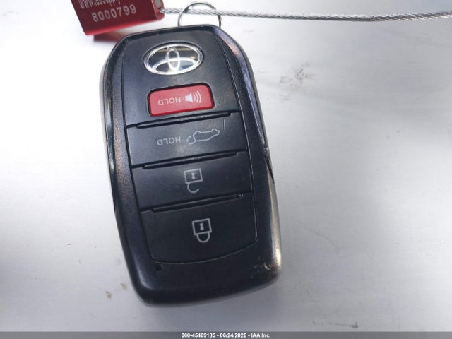 5TDKDRAHXRS534414 Toyota Highlander Xle